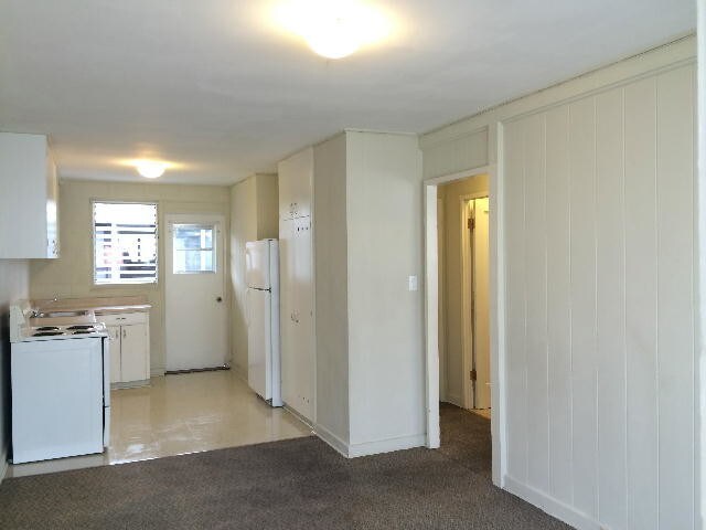 Building Photo - RANLEE ARMS 2/1/1 - TWO UNITS AVAILABLE