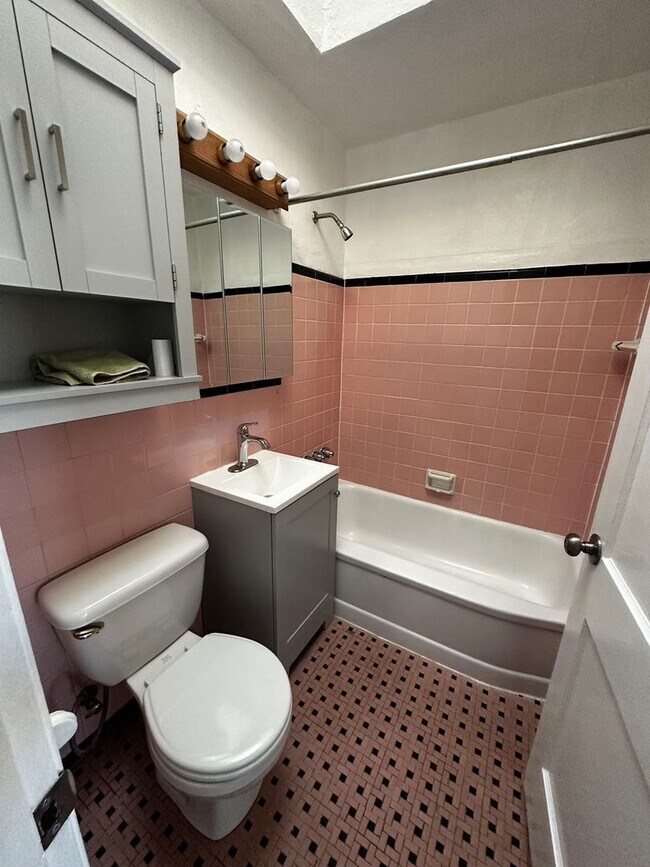 Photo - 3 Bedroom and 1 bathroom House