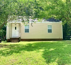 Building Photo - 108 Muse St