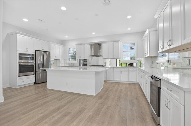 Foto del edificio - 12510 Gross Pointe Dr