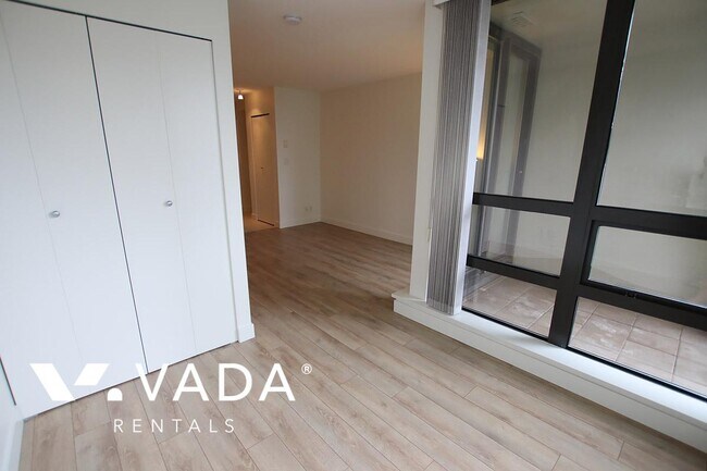 Photo du bâtiment - Electric Avenue Studio For Rent 1113-933 H...