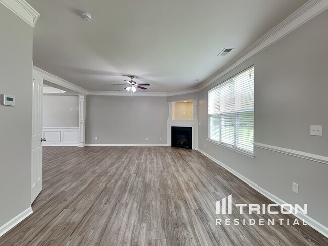 Foto del edificio - 3644 Catawba Creek Dr