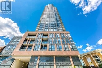 Building Photo - 159 Wellesley St E