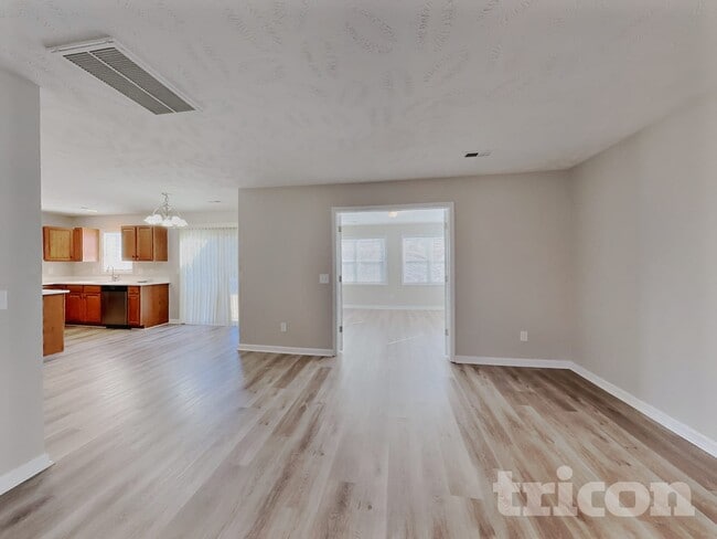 Building Photo - 200 Lattimore Rd