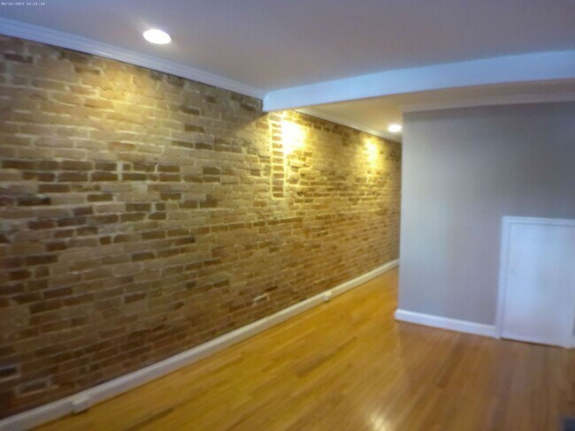 Foto del edificio - 912 S Potomac St