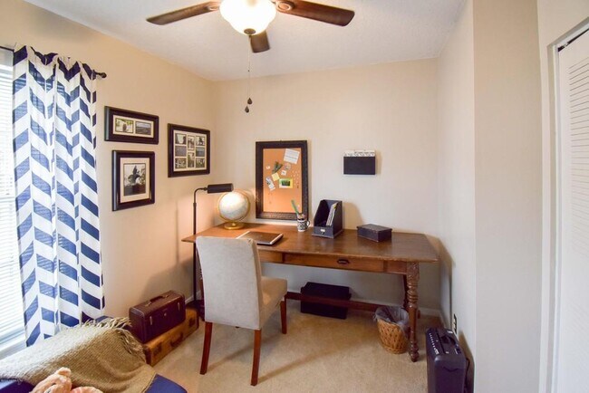 Foto del edificio - 222 Kettering Ct