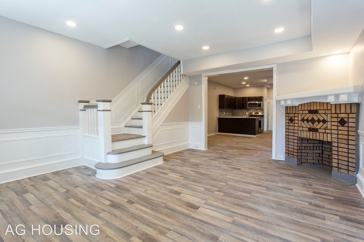 Foto principal - 3 br, 1.5 bath House - 5857 Larchwood Ave