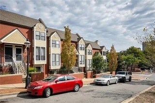 Primary Photo - 516 W 10th St