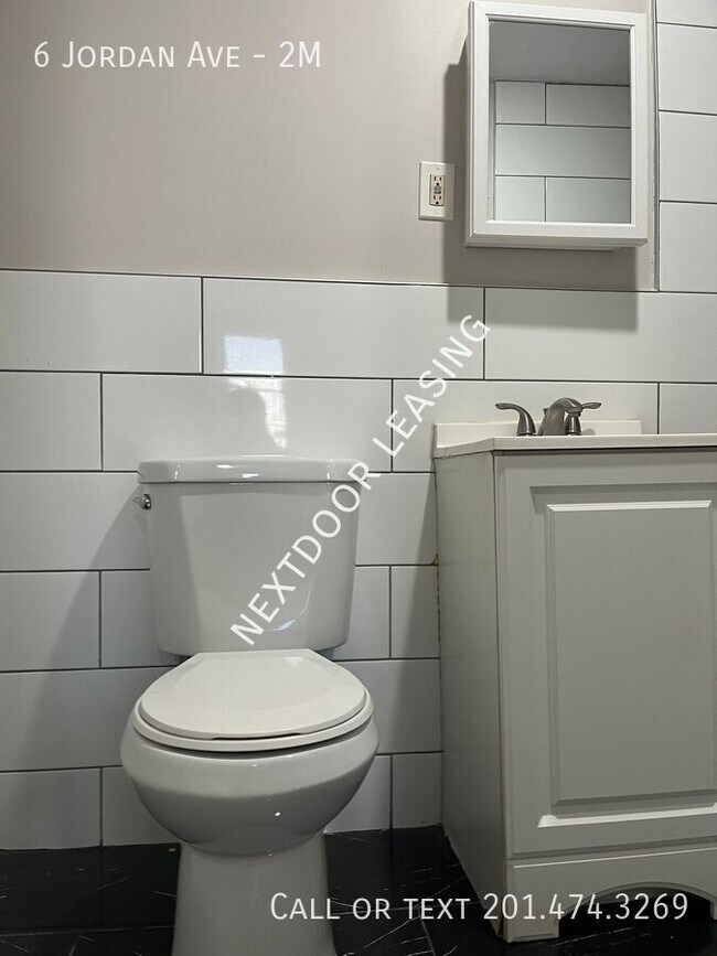 Foto del edificio - 6 Jordan Ave