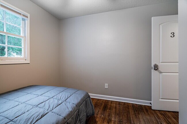 Foto del edificio - Gorgeous Atlanta House, Close to Parks & Amenities