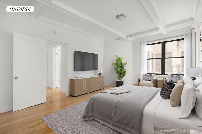 Building Photo - 545 W 111th St