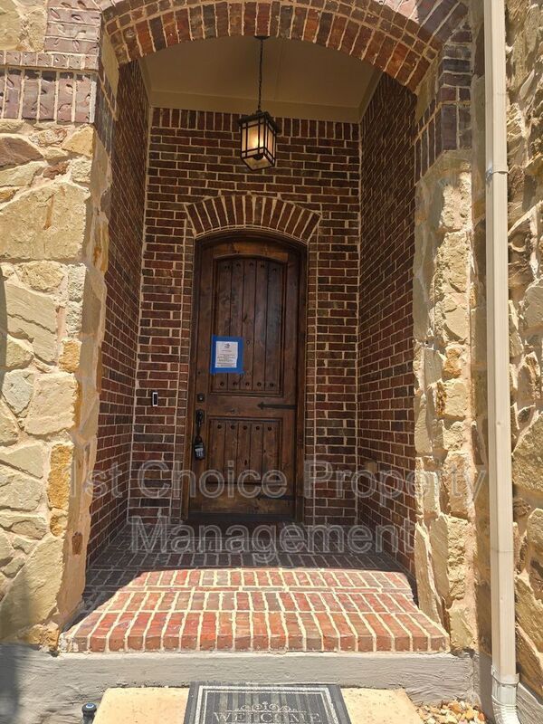 Foto del edificio - 7345 Bright Water Rd