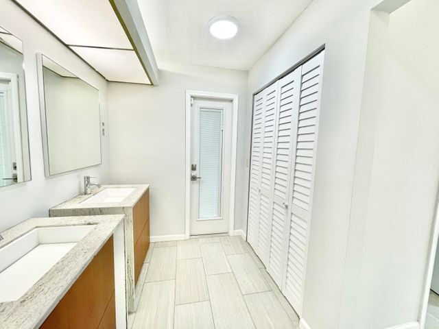 Foto del edificio - 11933 Waterwood Dr