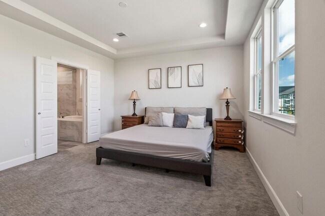 Foto del edificio - 316 Jensen Dr