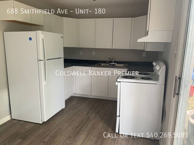 Building Photo - 688 Smithfield Ave, Unit 180