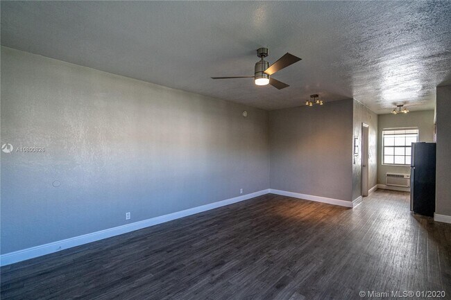 Building Photo - 1348 Drexel Ave