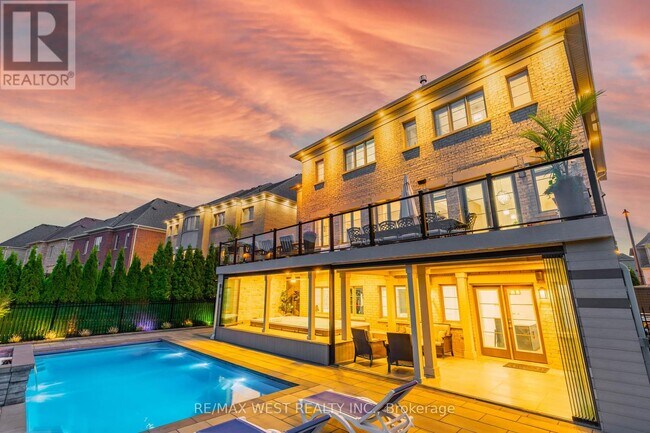 Photo du bâtiment - 175 Woodgate Pines Dr