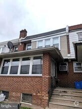 Building Photo - 5344 Saul St