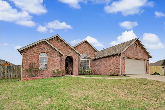 Building Photo - 4305 SW Fieldstone Blvd