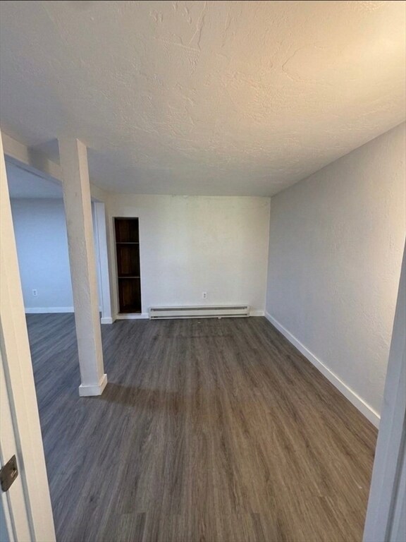 Foto del edificio - 272 N Main St