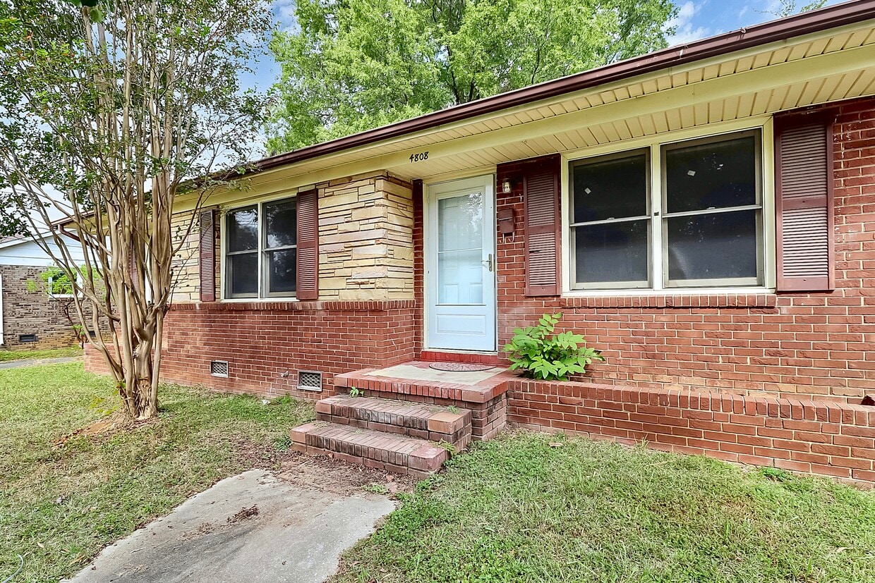 Primary Photo - 4808 Brooktree Dr