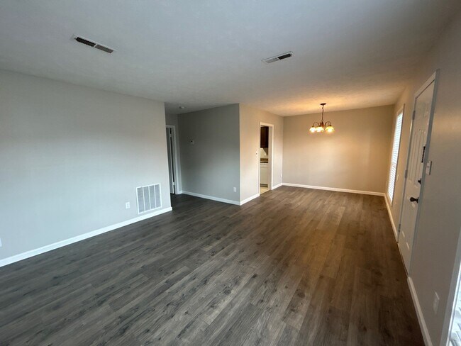 Building Photo - 35 Sta Les Cv