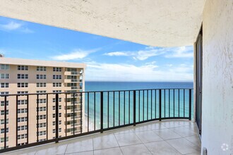 Building Photo - 5420 N Ocean Dr