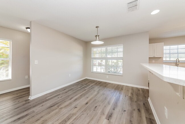 Building Photo - 1316 Bayou Pass Dr