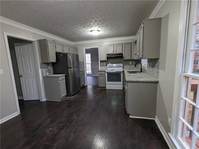 Building Photo - 3930 Genoa Ct