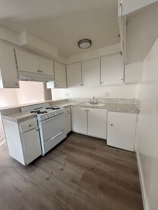 Photo - 8202 Ashgrove Dr Apartment