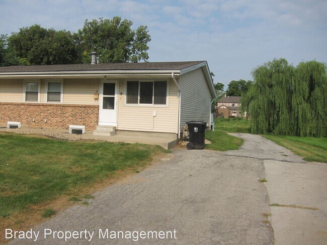 Foto del edificio - 4 br, 2 bath House - 9 Flora Way