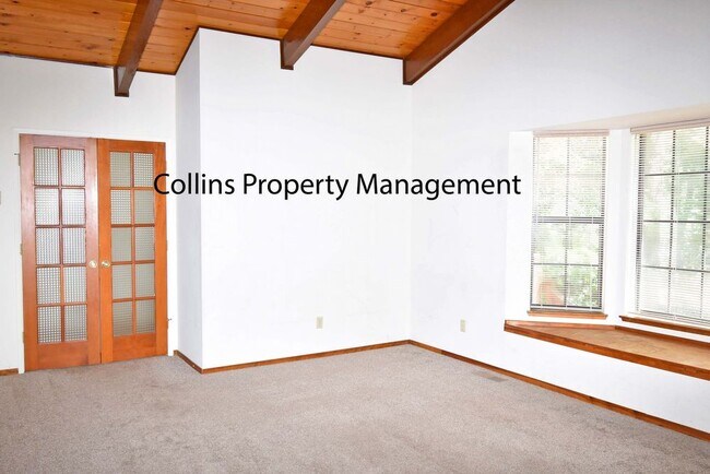 Foto del edificio - 11676 Tree Top Circle