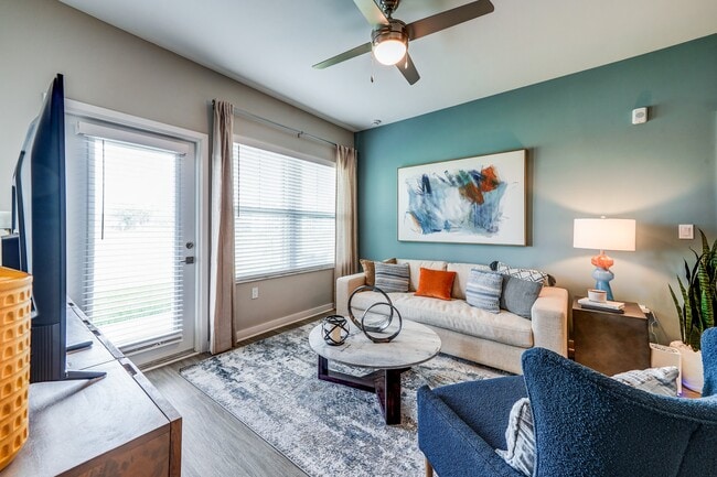 Building Photo - Aspire Vero Beach