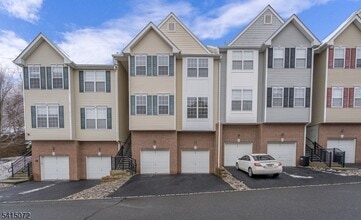 Building Photo - 157 Conover Terrace