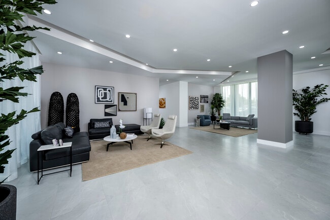 Main Entrance Lobby - Liberty Square Serenity