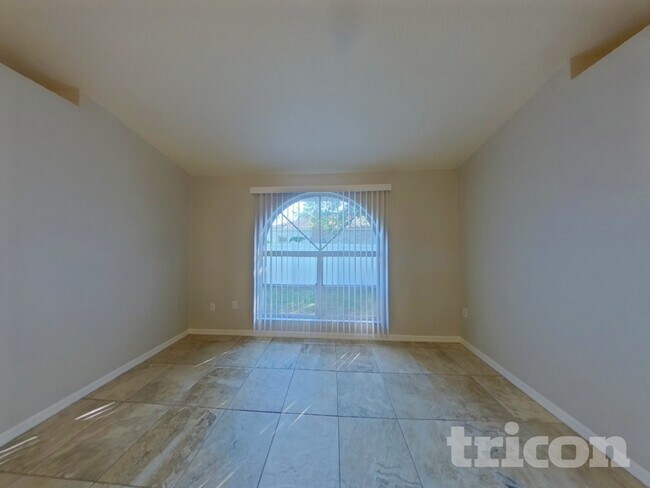 Building Photo - 400 Cocoa Ct