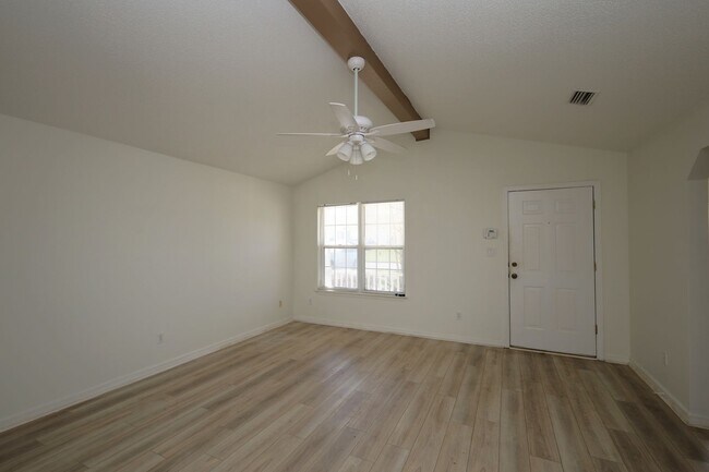 Foto del edificio - 3063 Schroer Dr