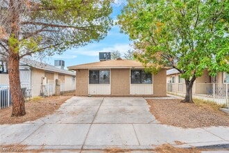 Building Photo - 4465 Halbert Ave