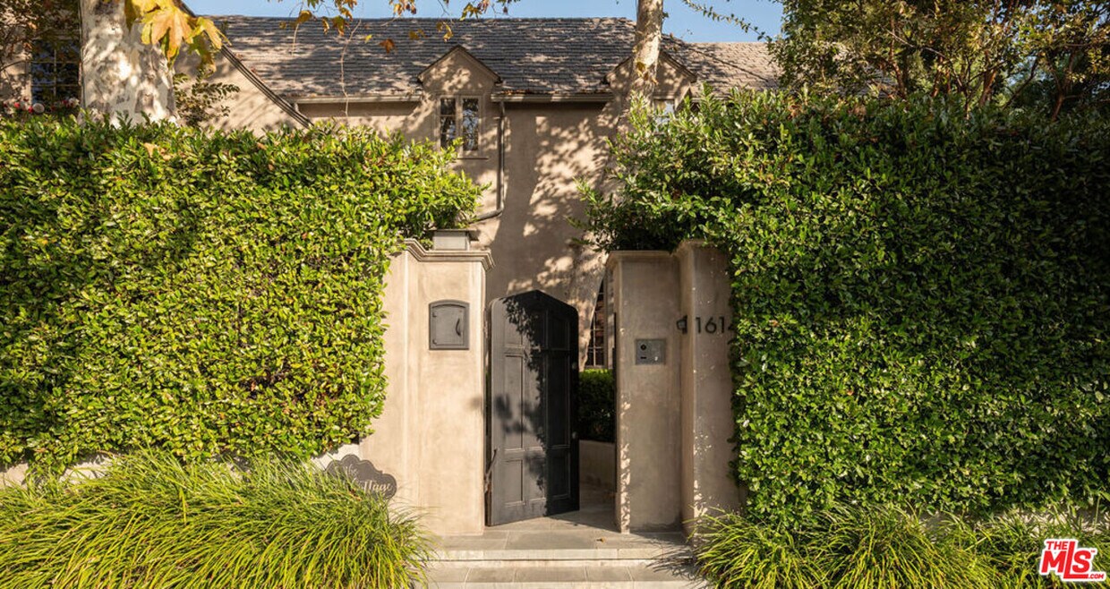 Foto principal - 1614 N Fairfax Ave