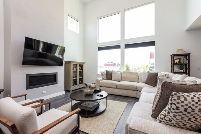 Foto del edificio - 5 Bedroom/4 Bathroom House in Lehi
