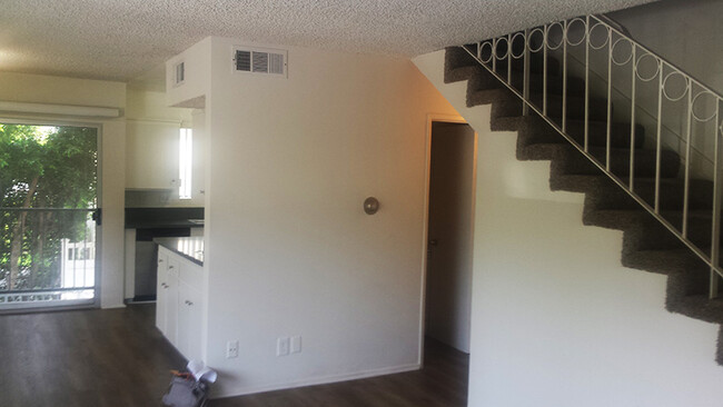 Building Photo - 4850 Whitsett Ave
