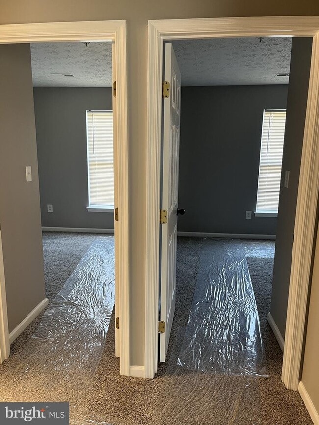 Foto del edificio - 125 Foxbay Ln