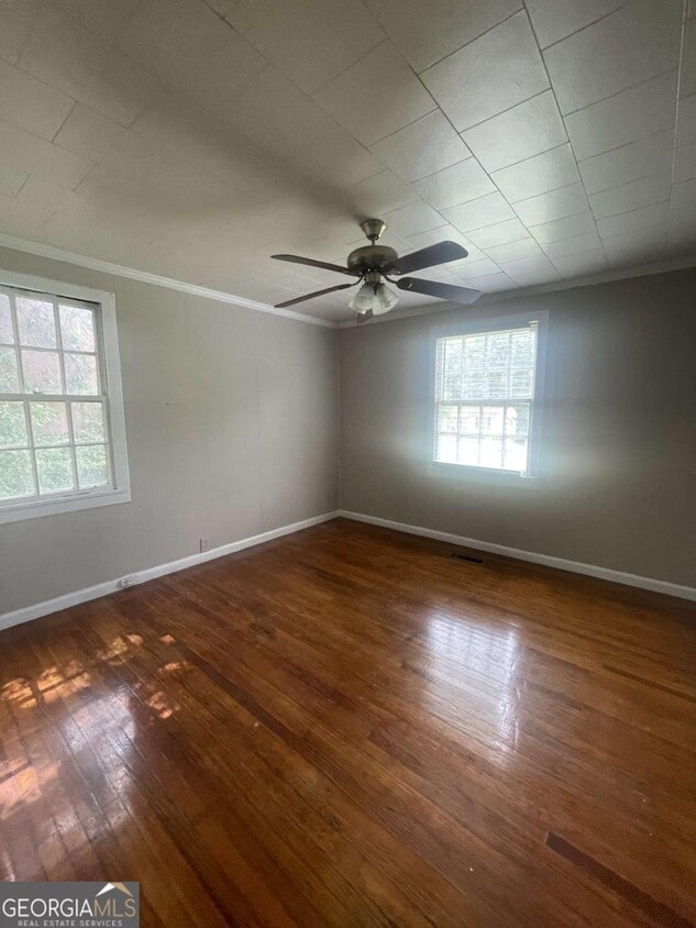 Building Photo - 208 Rutland Cir
