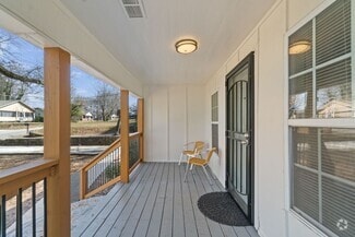 Building Photo - 972 Estes Dr SW