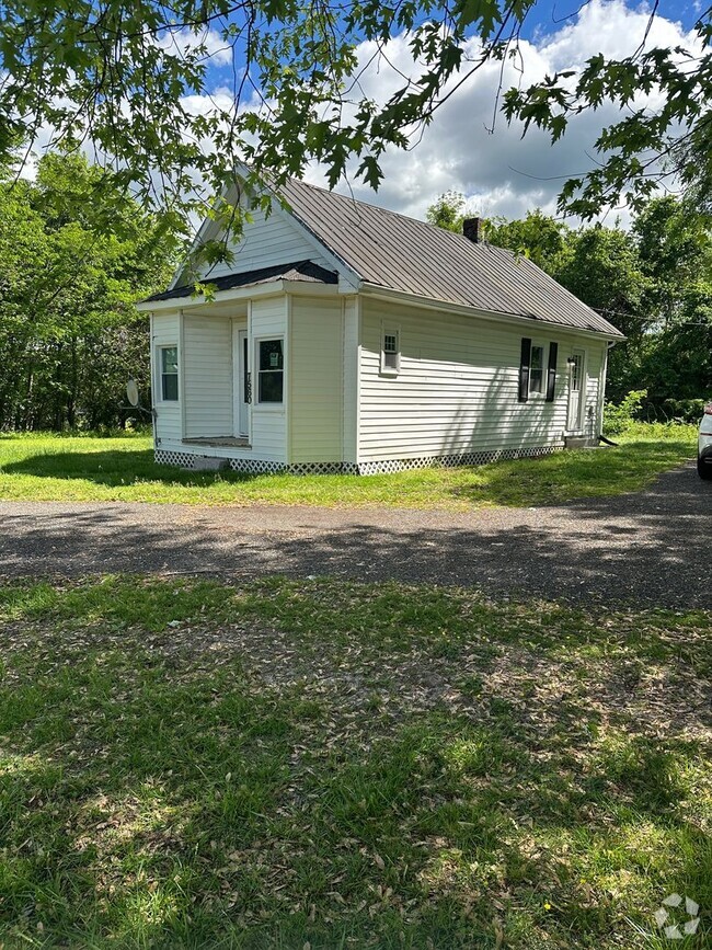 Building Photo - 7560 Burch Rd