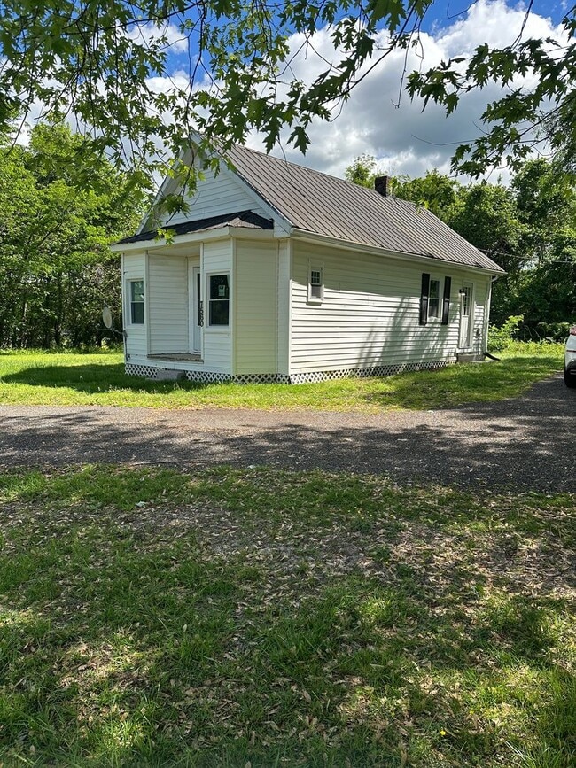 Building Photo - 7560 Burch Rd