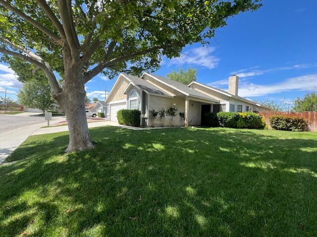 Foto principal - 42827 39th St W