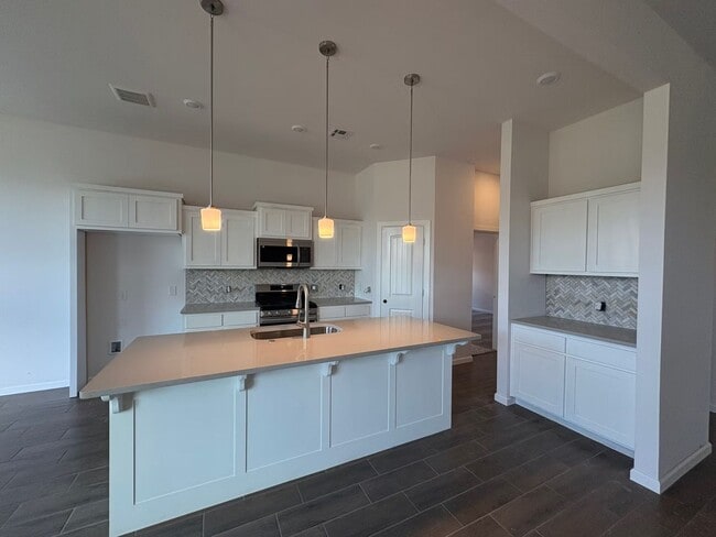 Foto del edificio - First Month Free! Beautiful New Home!