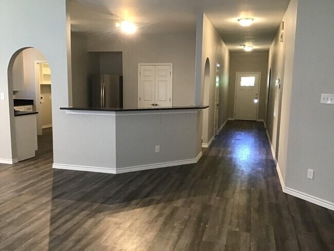 Foto del edificio - 5010 Chase Mountain Dr