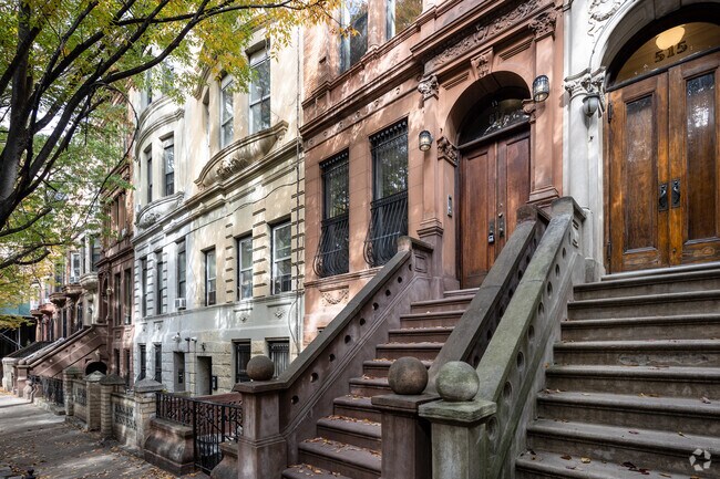 Building Photo - 517 W 149th St